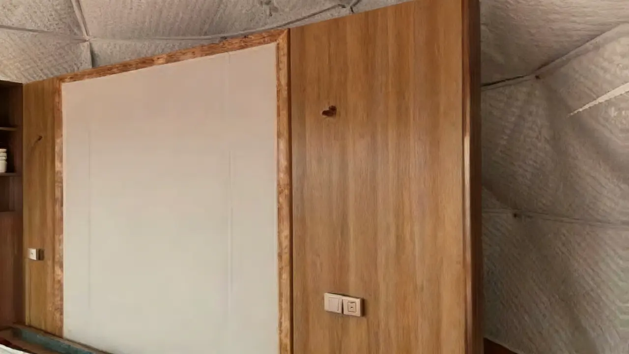 Partition Wall