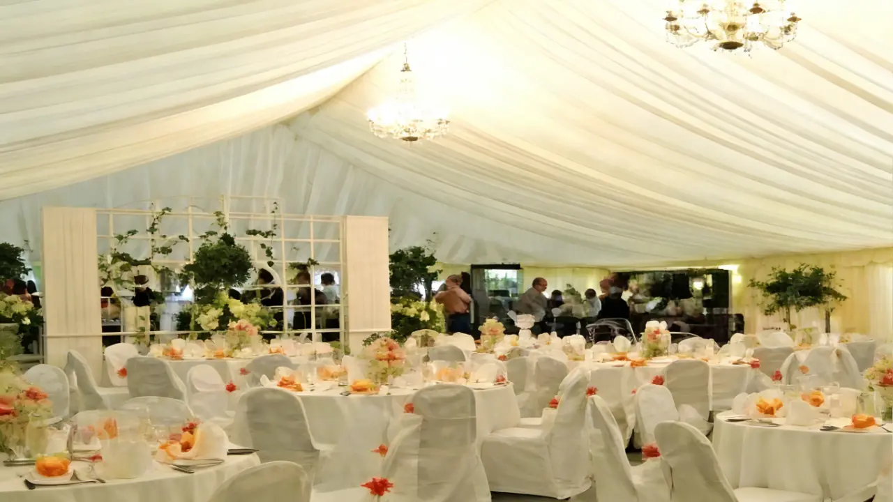 pagoda tent assemblies